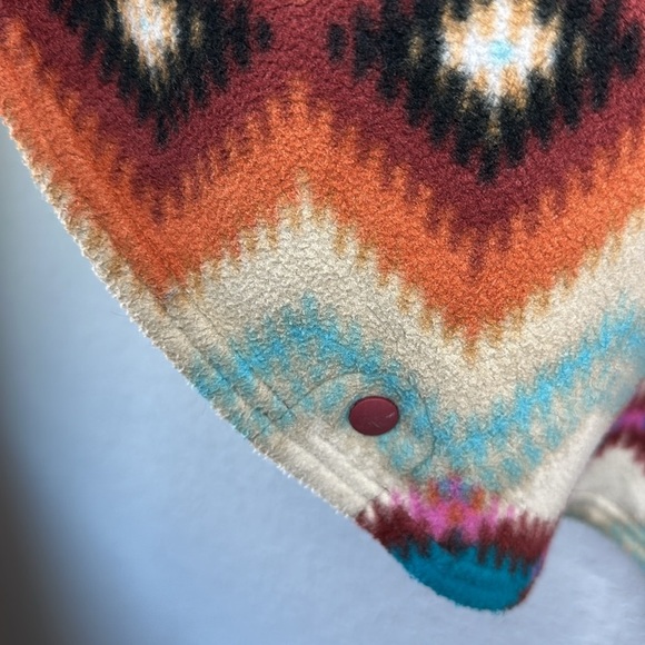 Patagonia Women's Synchilla Fleece Hooded Poncho  XS/S Cinder Red Aztec Navajo - Picture 9 of 13